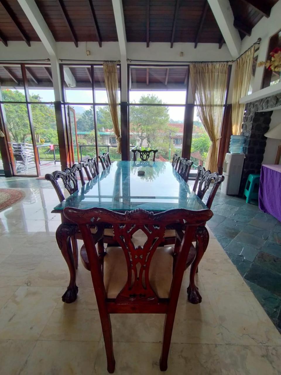Villa Bukit Danau Lot 14 Cinengangirang Екстер'єр фото